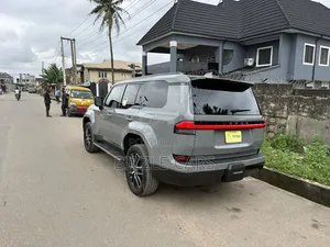 Lexus GX 2024 Gray