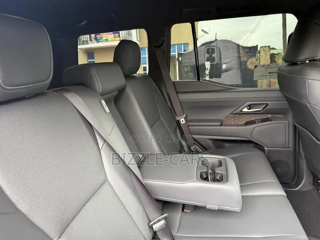 Lexus GX 2024 Gray