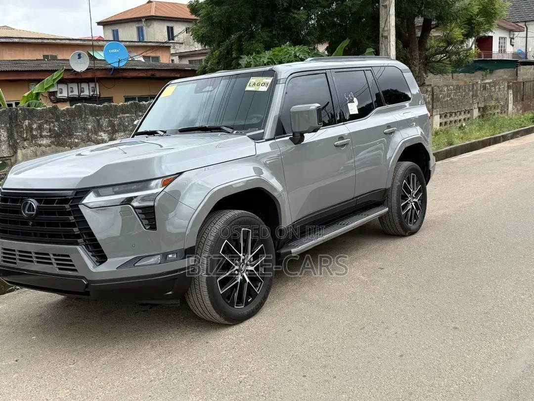 Lexus GX 2024 Gray