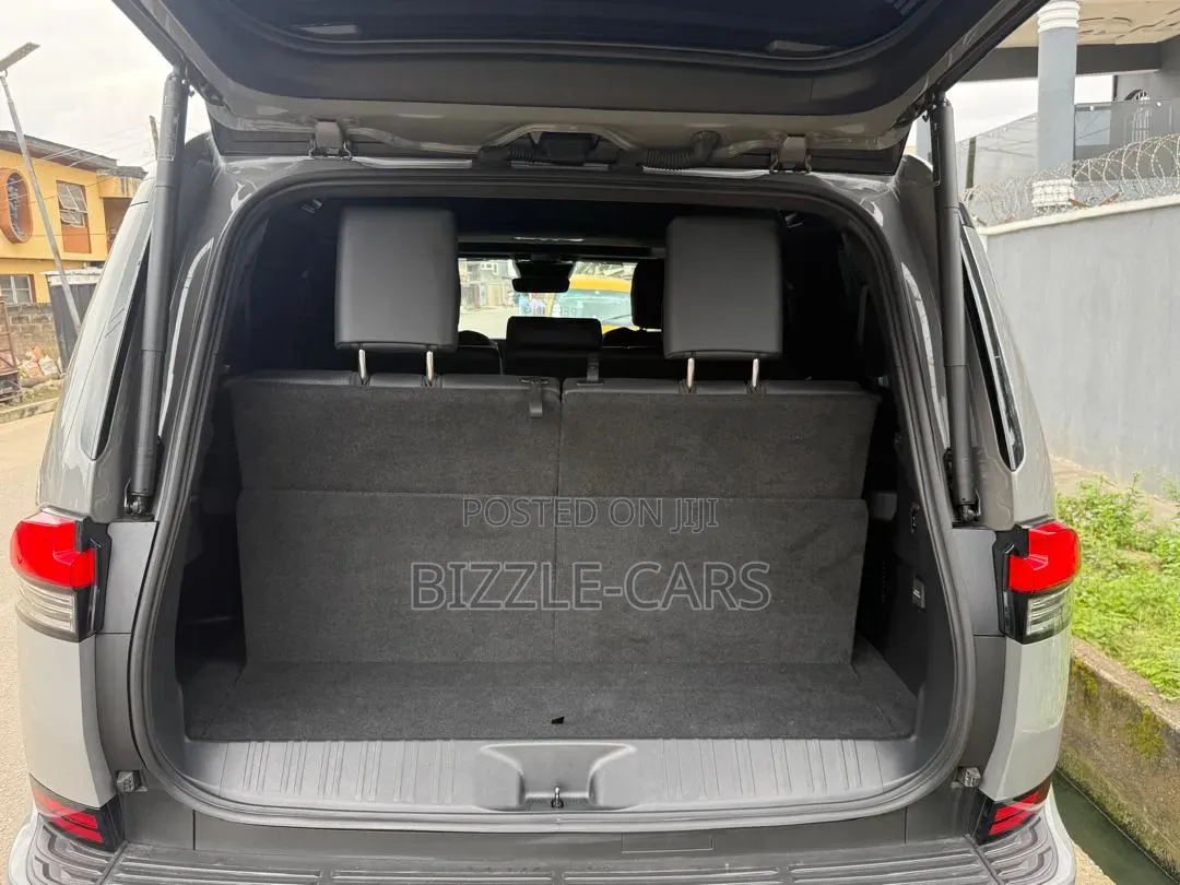 Lexus GX 2024 Gray