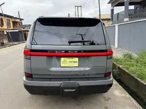 Lexus GX 2024 Gray