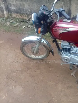 Bajaj Boxer 2023 Red