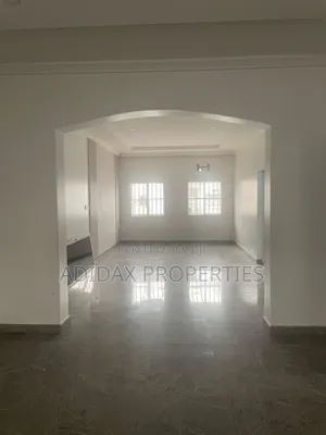 4bdrm Duplex in Admiralty Way, Lekki Phase 1 for rent