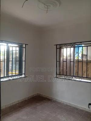2bdrm Block of Flats in Blessing Estate, Ikorodu Garage for rent
