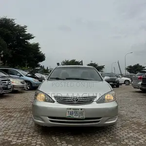 Toyota Camry 2002 Silver