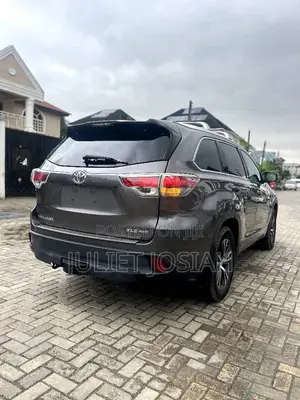Toyota Highlander 2016 Beige