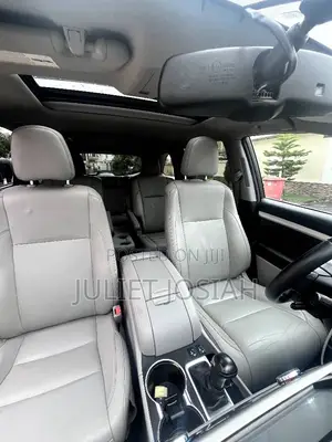 Toyota Highlander 2016 Beige