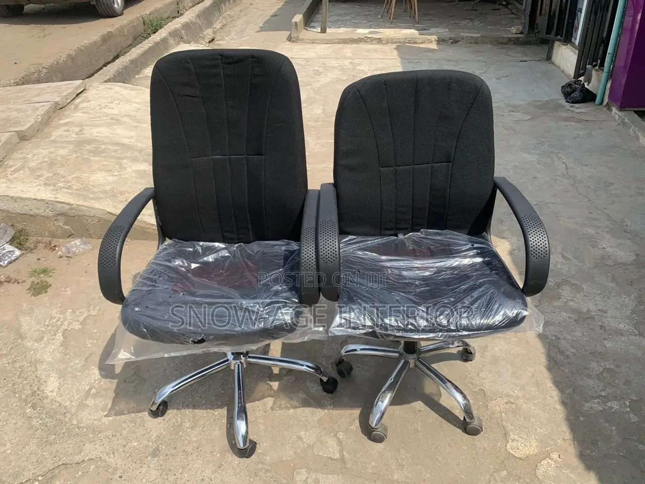 Fabric High Back Managerial Office Chair.