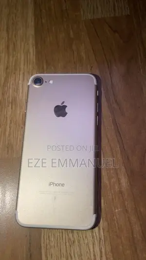 Apple iPhone 7 32 GB Rose Gold