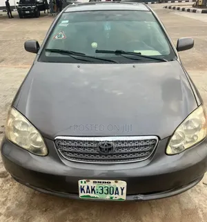 Toyota Corolla LE 2005 Gray