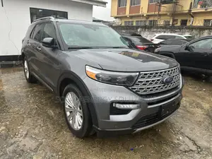 Ford Explorer 2022 Gray
