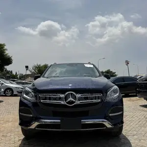Mercedes-Benz GLE-Class 2018 Blue