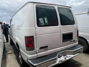Ford E250 2013 White