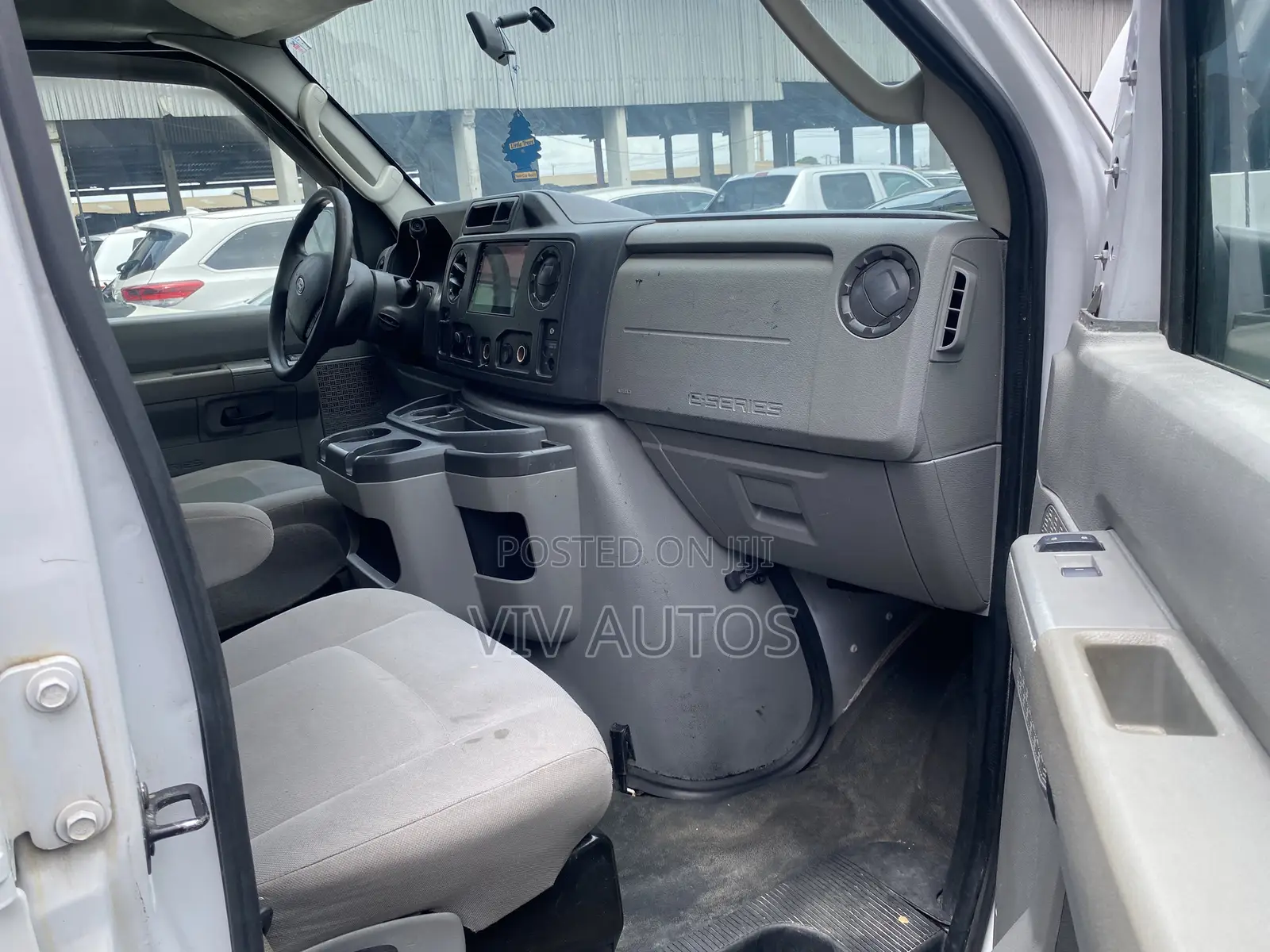 Ford E250 2013 White