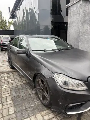 Mercedes-Benz E350 2011 Black