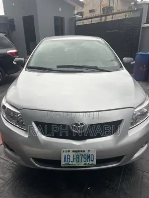 Toyota Corolla 2010 Silver