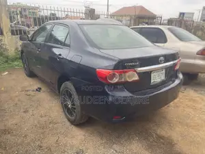 Toyota Corolla 2012 Blue