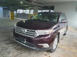 Toyota Highlander 2013 Brown