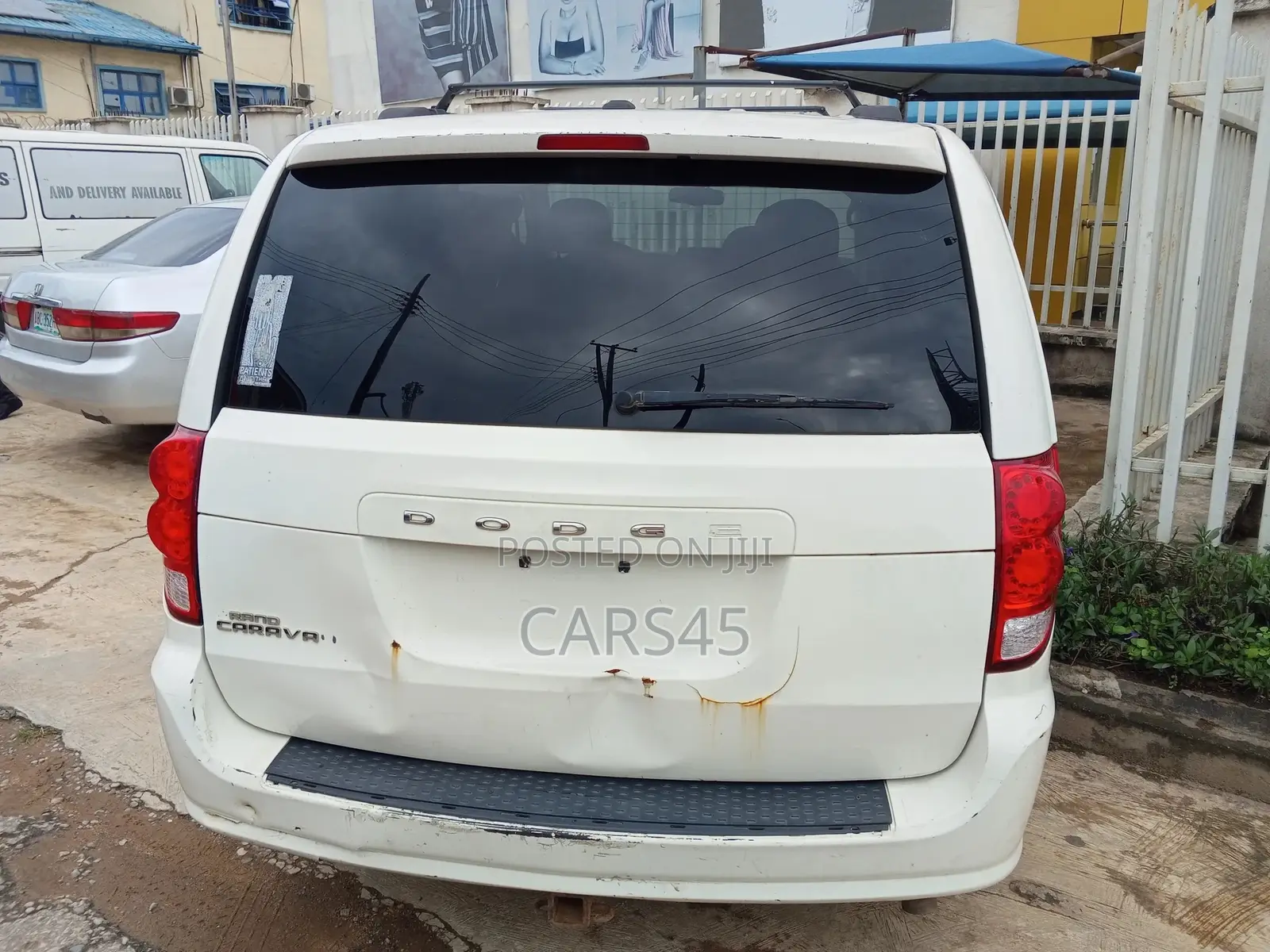 Dodge Caravan 2012 White