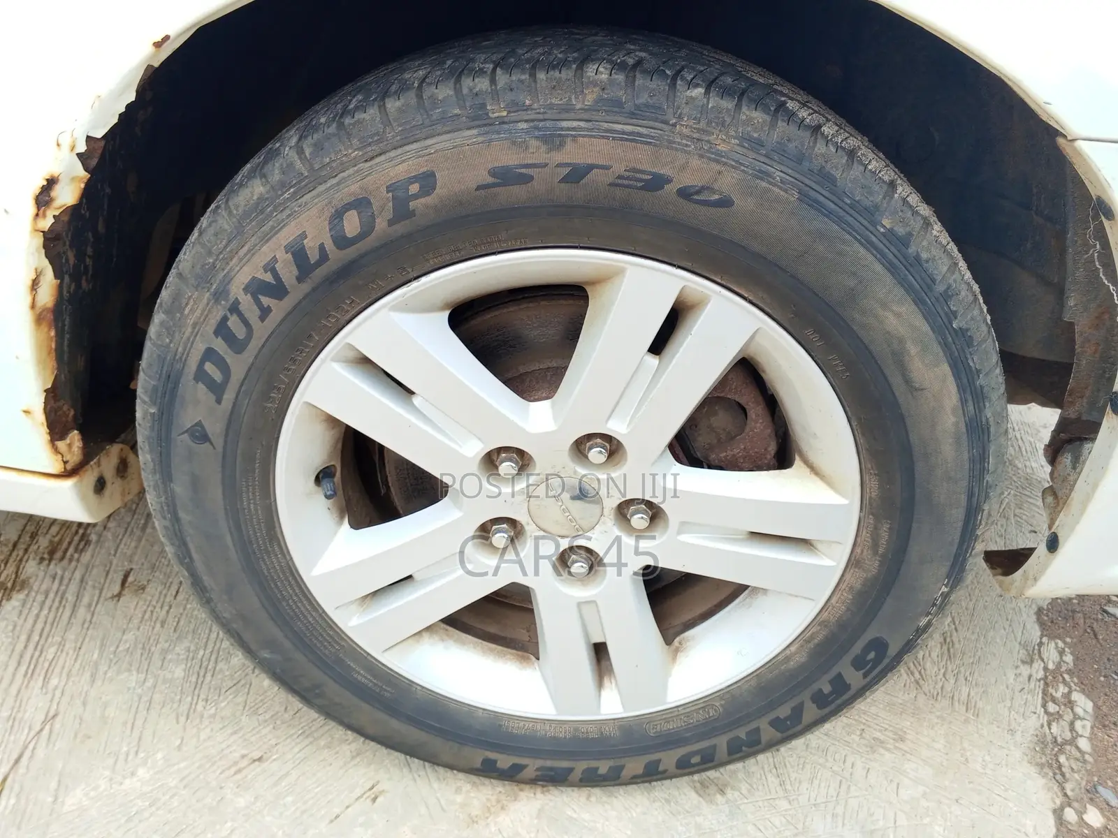 Dodge Caravan 2012 White