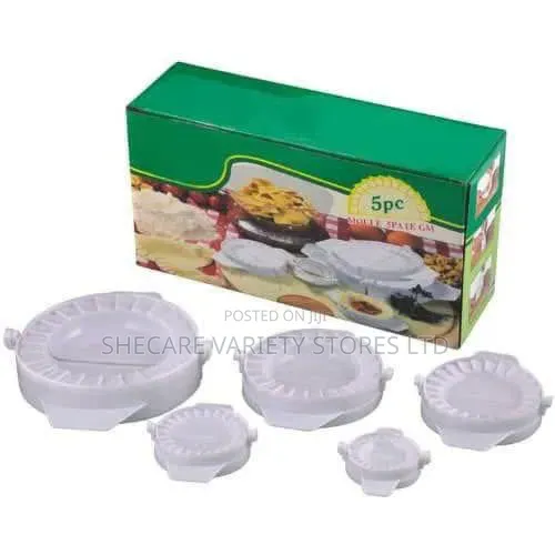 Meat Pie Moulder
