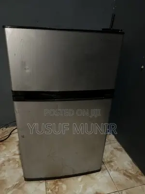 Insignia Small Refrigerator/Fridge With Freezer