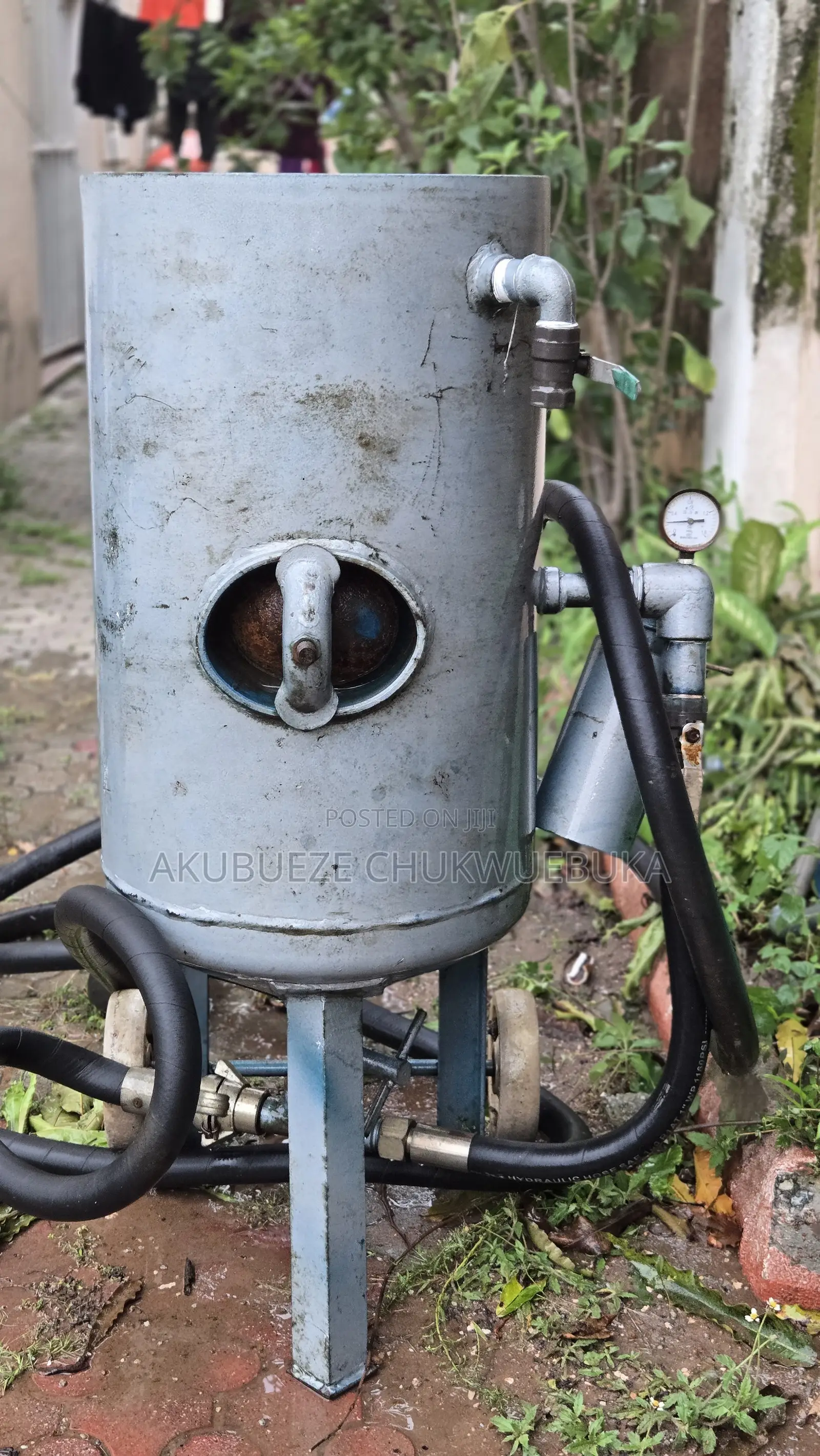 Sandblasting Machine