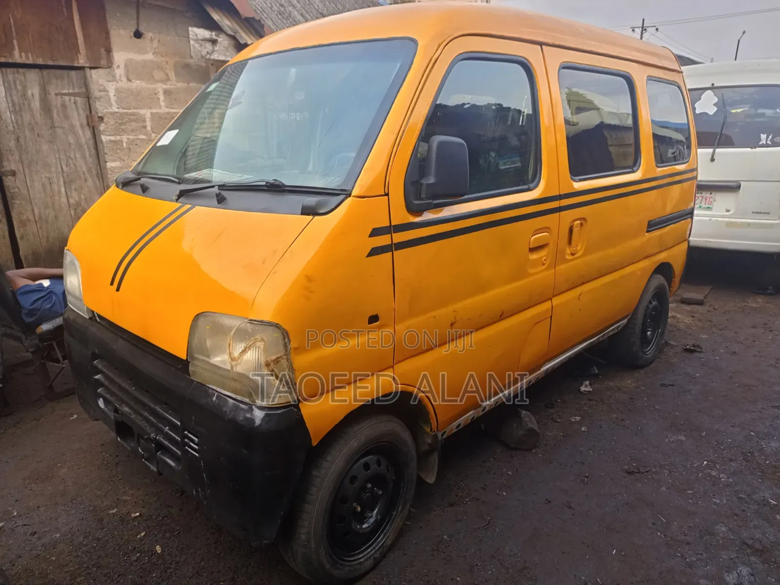 Suzuki Every 2018 Yellow