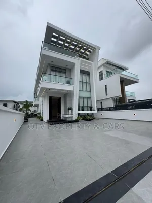 5bdrm House in Osapa london for sale