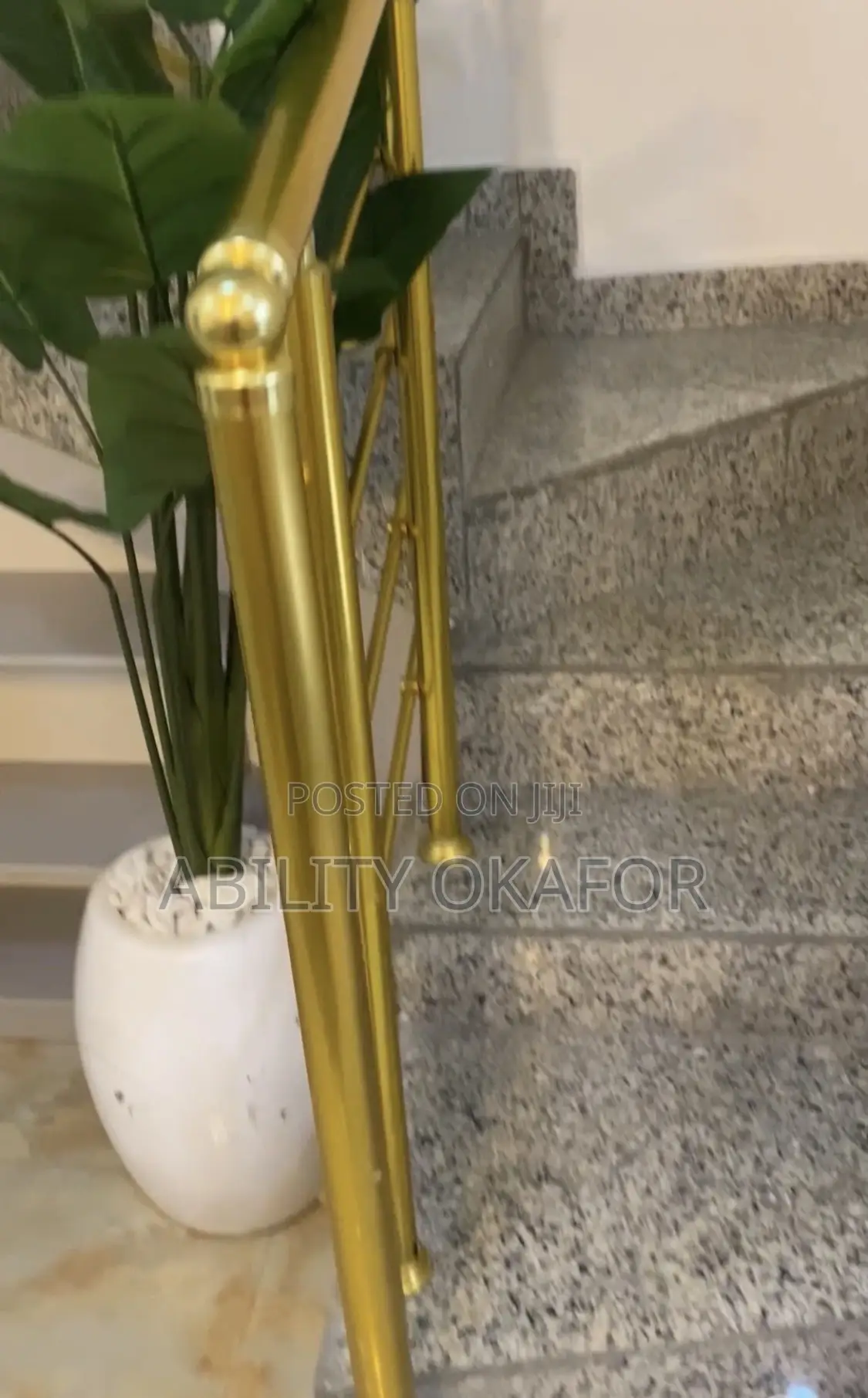 A Duplex Service Appartment Available