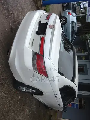 Honda Accord 2011 White