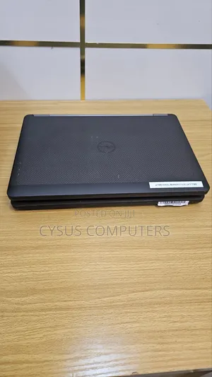 Laptop Dell Latitude E7470 8GB Intel Core i7 SSD 256GB