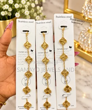 Women VanClef Handchain