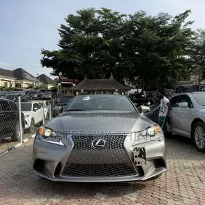 Lexus IS 2014 Gray