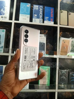 Samsung Galaxy Z Fold 3 256 GB Gold