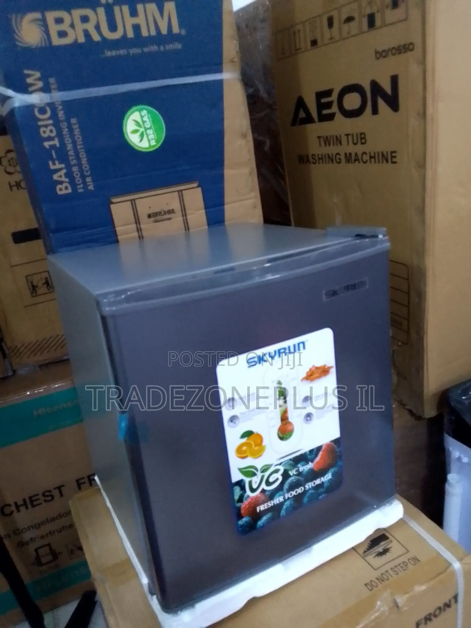 Skyrun 50L Bedside Fridge – Small Size, Useful Storage