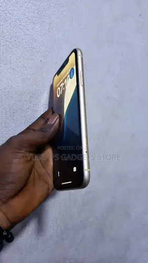 Apple iPhone XR 64 GB Yellow