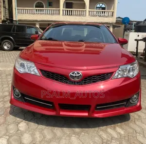 Toyota Camry SE 4dr Sedan (2.5L 4cyl 6A) 2013 Red