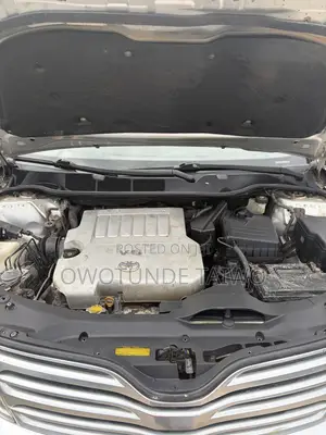 Toyota Venza 2010 Silver