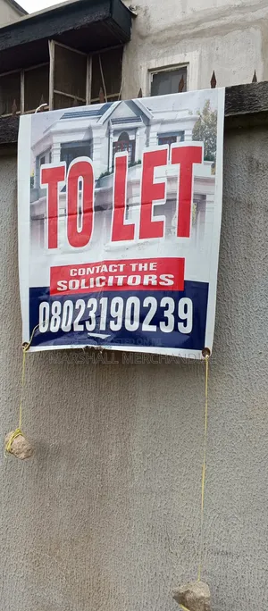 3bdrm Block of Flats in Ifoshi Estate, Ejigbo / Ejigbo for rent