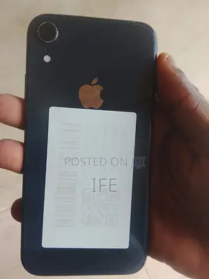 Apple iPhone XR 64 GB Black