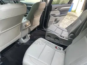 Toyota Highlander Limited 4x4 V6 (3.5L 6cyl 8A) 2017 Black