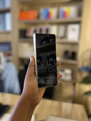 Samsung Galaxy Z Fold4 256 GB Gold