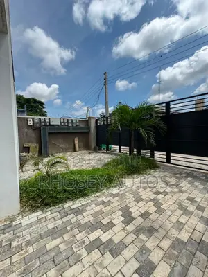 1bdrm Block of Flats in Sabo for sale