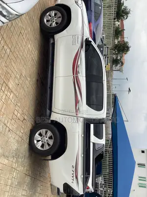 Toyota Hilux Revo Double Cab Petrol 2.7 AWD 2020 White