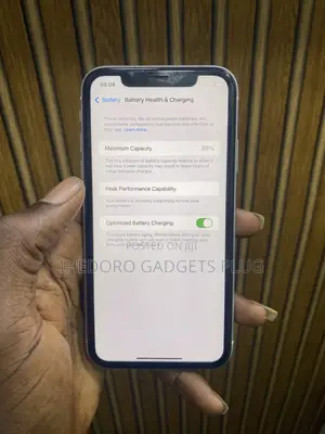 Apple iPhone XR 64 GB White