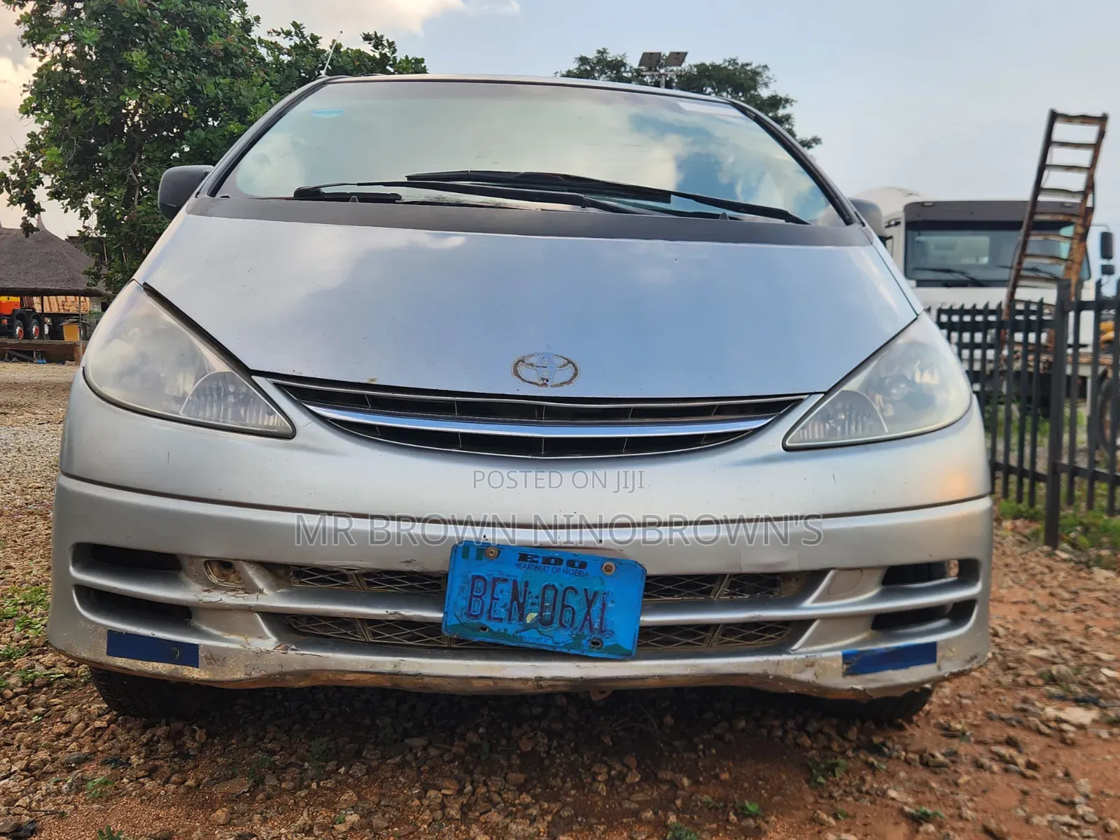 Toyota Previa 2000 Silver
