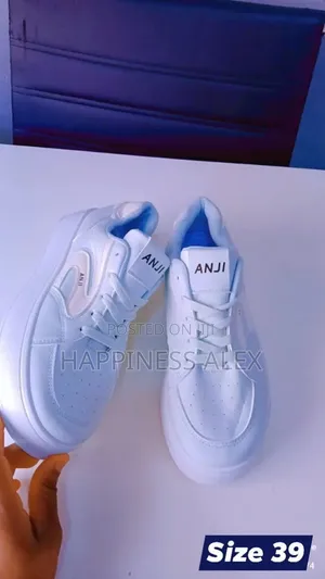Odogwu Unisex Sneakers