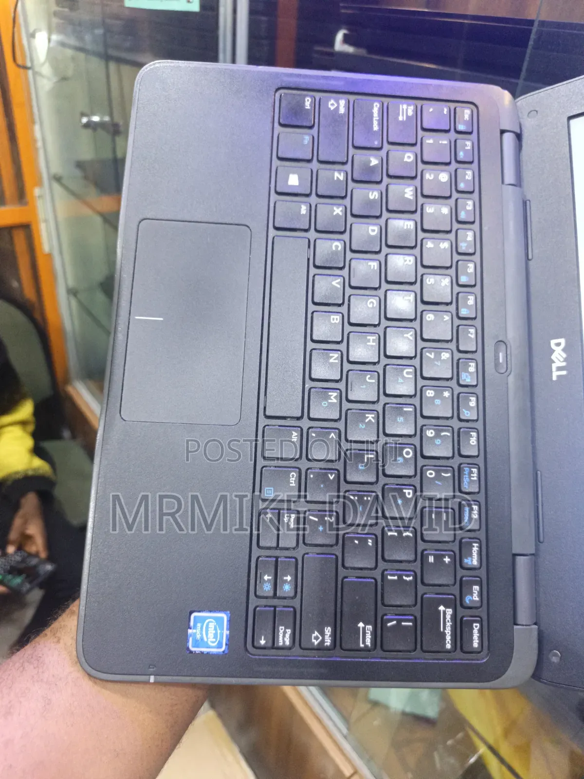 Laptop Dell Latitude 11 3190 4GB Intel Celeron SSD 60GB
