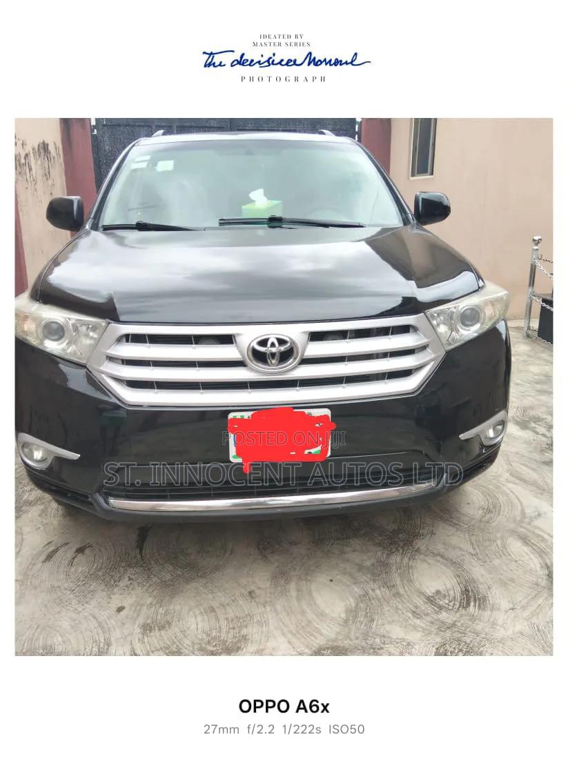 Toyota Highlander Limited 3.5l 4WD 2013 Black